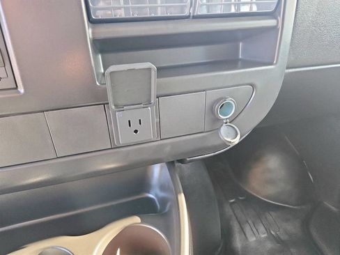 New 2026 GMC Savana 3500 w/ Driver Convenience Package RWD image 18