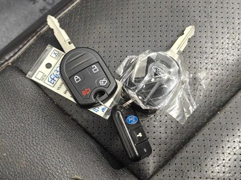 Used 2013 Ford Expedition Limited AWD/4WD image 15