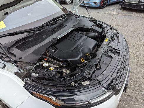 Used 2021 Land Rover Range Rover Evoque S image 47