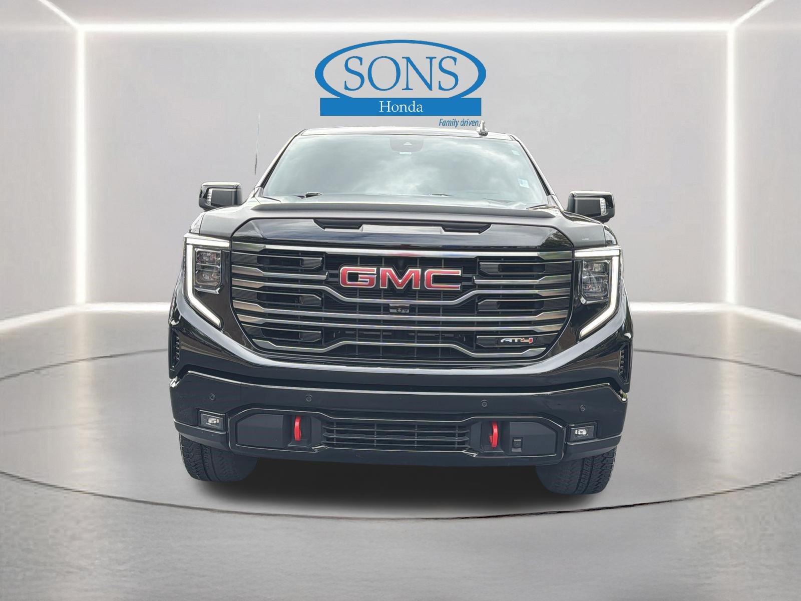 Used 2025 GMC Sierra 1500 AT4 w/ AT4 Premium Package AWD/4WD image 29