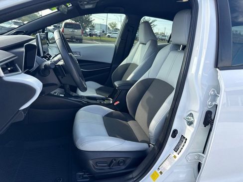Used 2023 Toyota Corolla XSE image 8