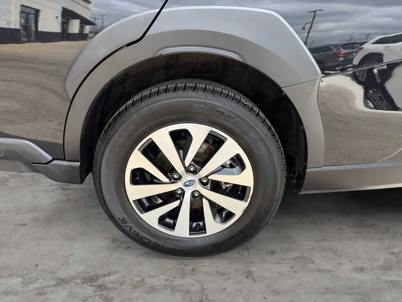 Used 2024 Subaru Outback Premium AWD/4WD image 43