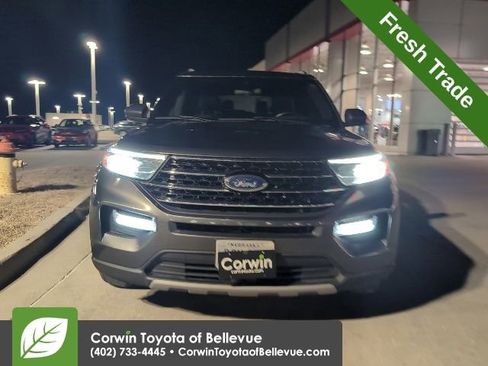 Used 2020 Ford Explorer XLT w/ Equipment Group 202A image 9