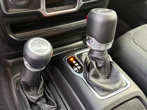 Used 2022 Jeep Wrangler Sport image 20