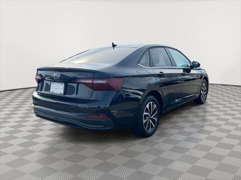 Used 2022 Volkswagen Jetta S image 5