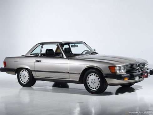Used 1988 Mercedes-Benz 560 SL image 3