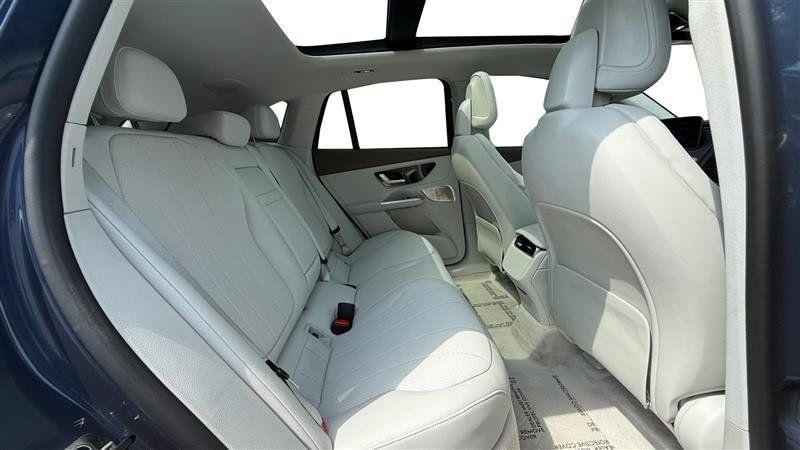 Used 2023 Mercedes-Benz EQE 350+ 4MATIC SUV w/ Exclusive Trim Package image 18