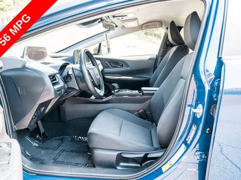 Used 2025 Toyota Prius LE FWD image 24
