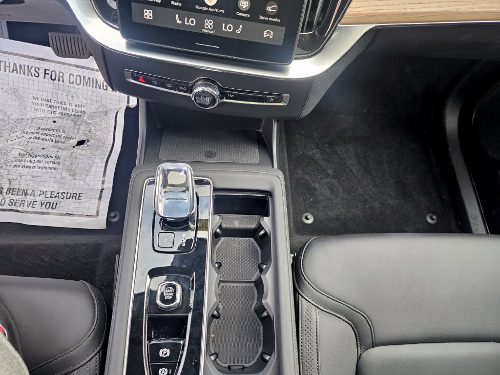Certified 2025 Volvo XC90 B5 Core AWD/4WD image 46