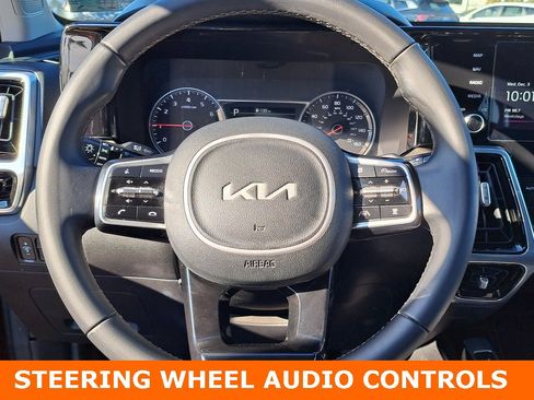 Used 2022 Kia Sorento SX image 10