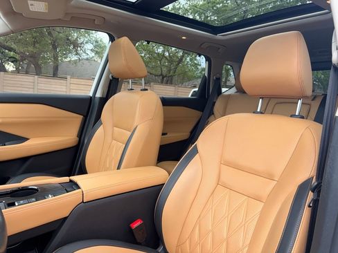 Used 2022 Nissan Rogue Platinum w/ Head-Up Display Package image 10