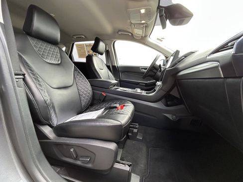 Used 2023 Ford Edge Titanium image 20