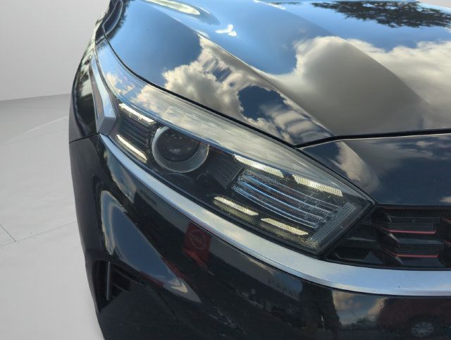 Used 2022 Kia Forte GT-Line w/ GT-Line Technology Package FWD image 17