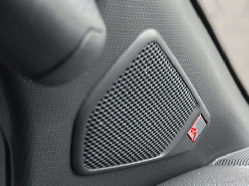 Used 2018 Nissan Titan SL w/ Midnight Edition image 48