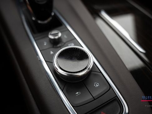 Used 2023 Cadillac Escalade Sport AWD/4WD image 15