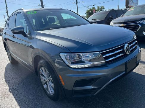 Used 2018 Volkswagen Tiguan SE w/ 3rd Row Seat Package image 4