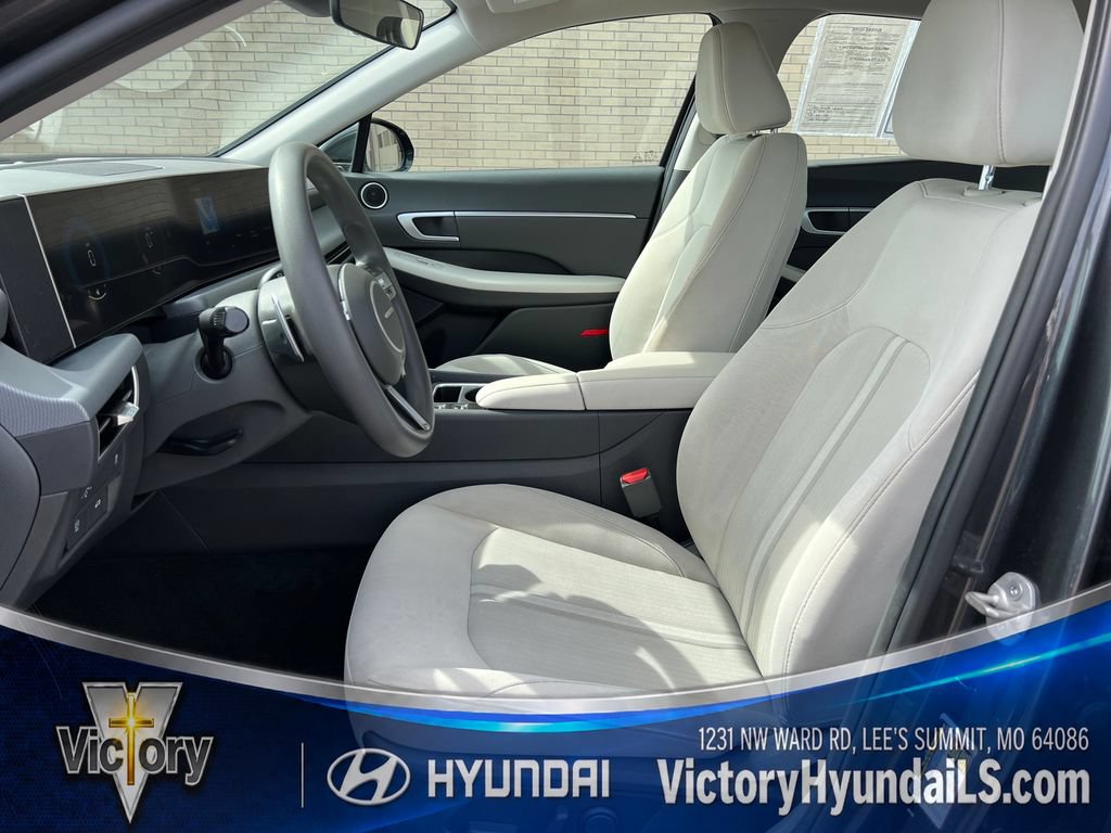 Used 2025 Hyundai Sonata SEL FWD image 9