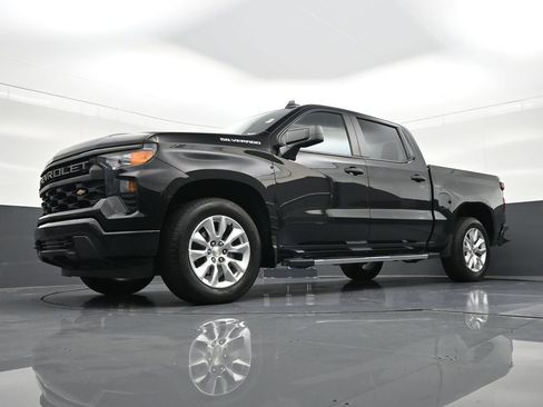 Used 2024 Chevrolet Silverado 1500 Custom image 22