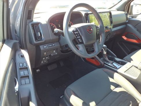 Certified 2025 Nissan Frontier PRO-4X w/ Pro Convenience Package AWD/4WD image 14