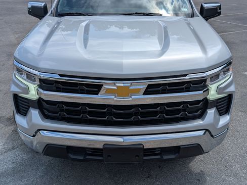 Used 2022 Chevrolet Silverado 1500 LT w/ All Star Edition Plus RWD image 12