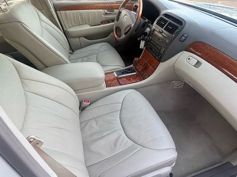 Used 2003 Lexus LS 430 RWD image 20