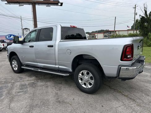 Used 2026 RAM 2500 Big Horn AWD/4WD image 6