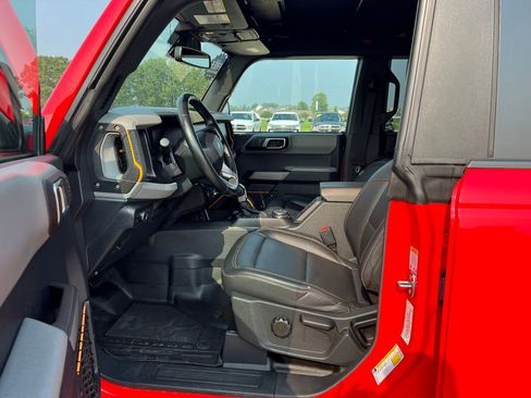 Used 2021 Ford Bronco Badlands image 14