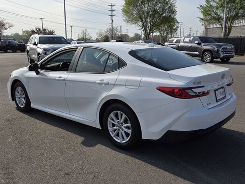 Used 2025 Toyota Camry LE FWD image 3