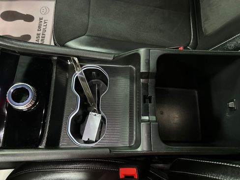 Used 2024 Jeep Grand Cherokee Altitude image 21