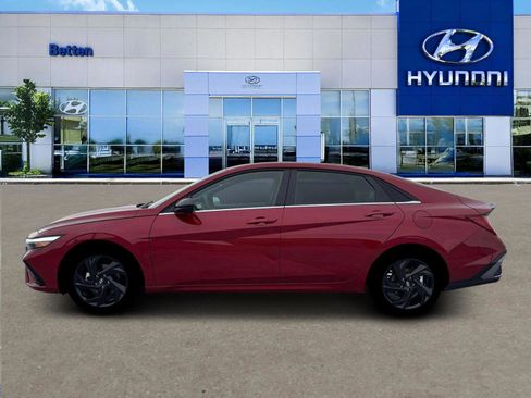 New 2026 Hyundai Elantra SEL Sport image 3
