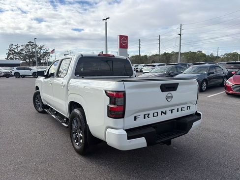 Certified 2025 Nissan Frontier SV w/ SV Convenience Package image 5