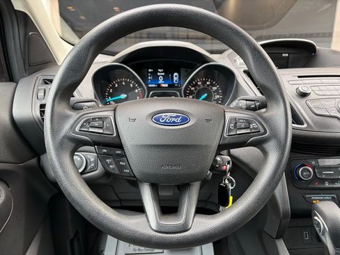 Used 2018 Ford Escape SE image 27
