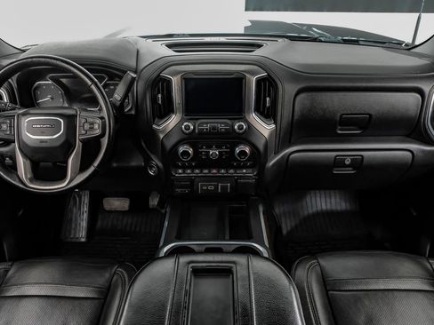 Used 2020 GMC Sierra 3500 Denali w/ Denali Ultimate Package image 11