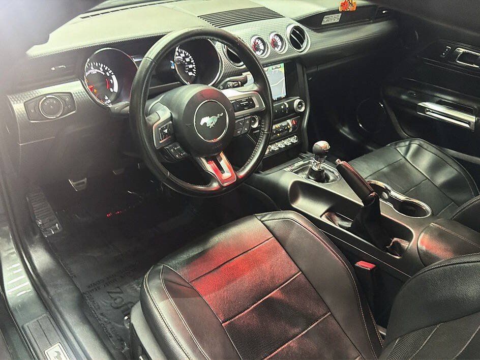 Used 2015 Ford Mustang Premium w/ Ecoboost Performance Package RWD image 4