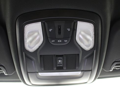 Used 2023 RAM 2500 Tradesman AWD/4WD image 18