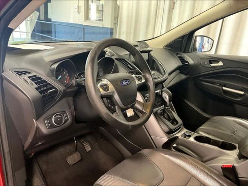 Used 2016 Ford Escape SE w/ SE Chrome Package image 8