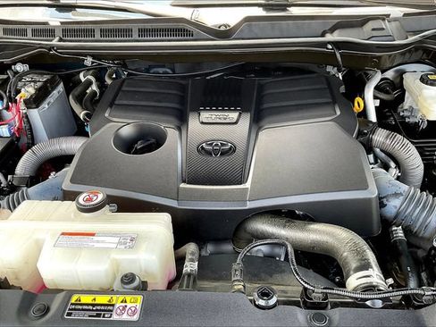 Used 2023 Toyota Tundra SR5 w/ SR5 Convenience Package AWD/4WD image 32
