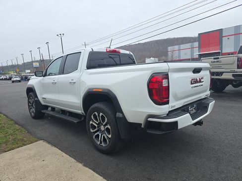 Used 2023 GMC Canyon AT4 w/ AT4 Premium Package AWD/4WD image 6