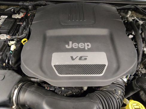Used 2017 Jeep Wrangler Unlimited Sport w/ Quick Order Package 24S AWD/4WD image 30