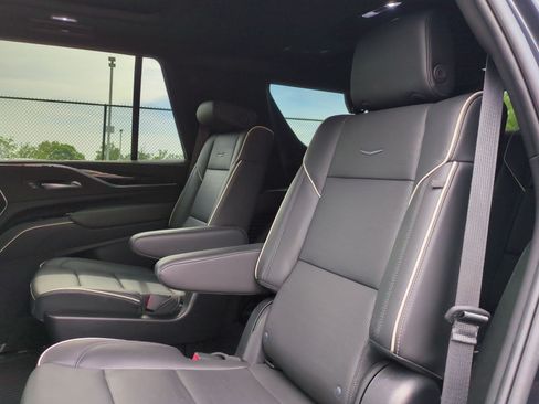Used 2022 Cadillac Escalade Sport w/ Touring Package AWD/4WD image 32