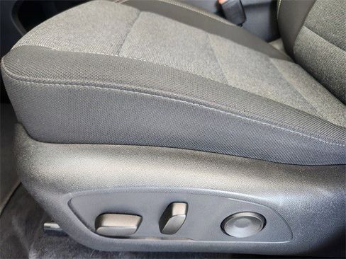 Certified 2025 GMC Acadia Elevation image 10