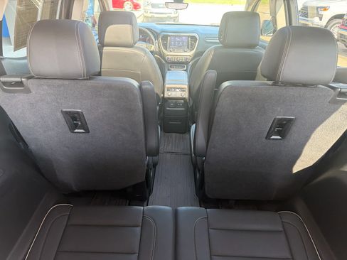 Used 2021 GMC Acadia Denali w/ Denali Technology Package FWD image 30