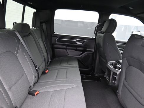 New 2026 RAM 1500 4x4 Crew Cab image 17