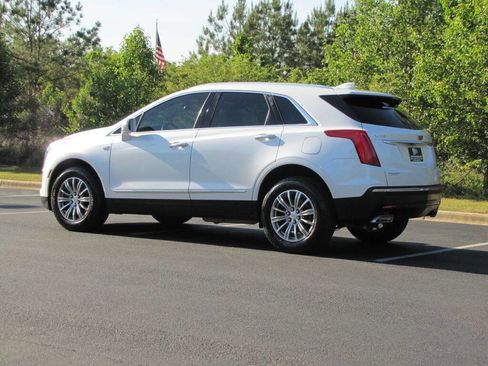 Used 2017 Cadillac XT5 Luxury image 7