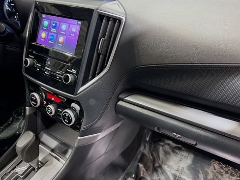 Used 2022 Subaru Forester Premium AWD/4WD image 29