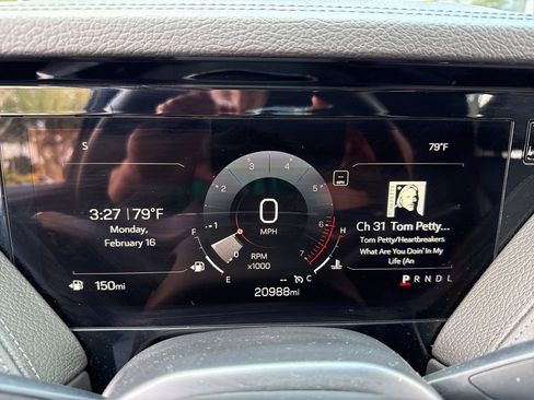 Used 2025 GMC Yukon Denali image 31