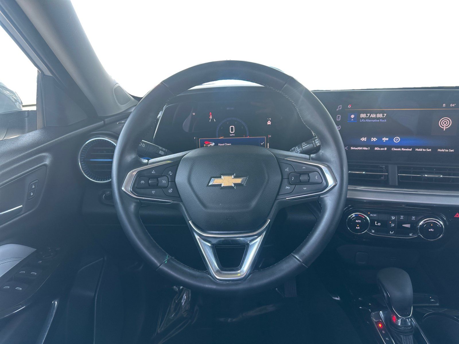 Used 2024 Chevrolet Trax LT w/ Driver Confidence Package FWD image 12