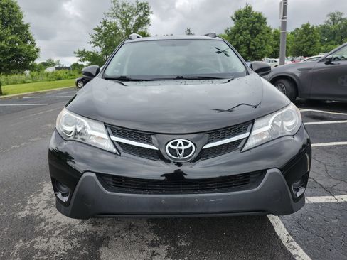 Used 2015 Toyota RAV4 LE FWD image 10