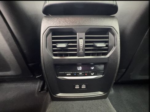 Used 2026 BMW 330i Sedan RWD image 40
