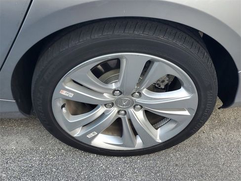 Used 2023 Acura TLX w/ Technology Package image 5